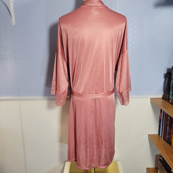 Petra Fashions 1X Light Pink Lace Shortsleeve Classic Tie Summer Robe - Picture 6 of 9